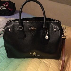 Coach small satchel snoopy / peanuts